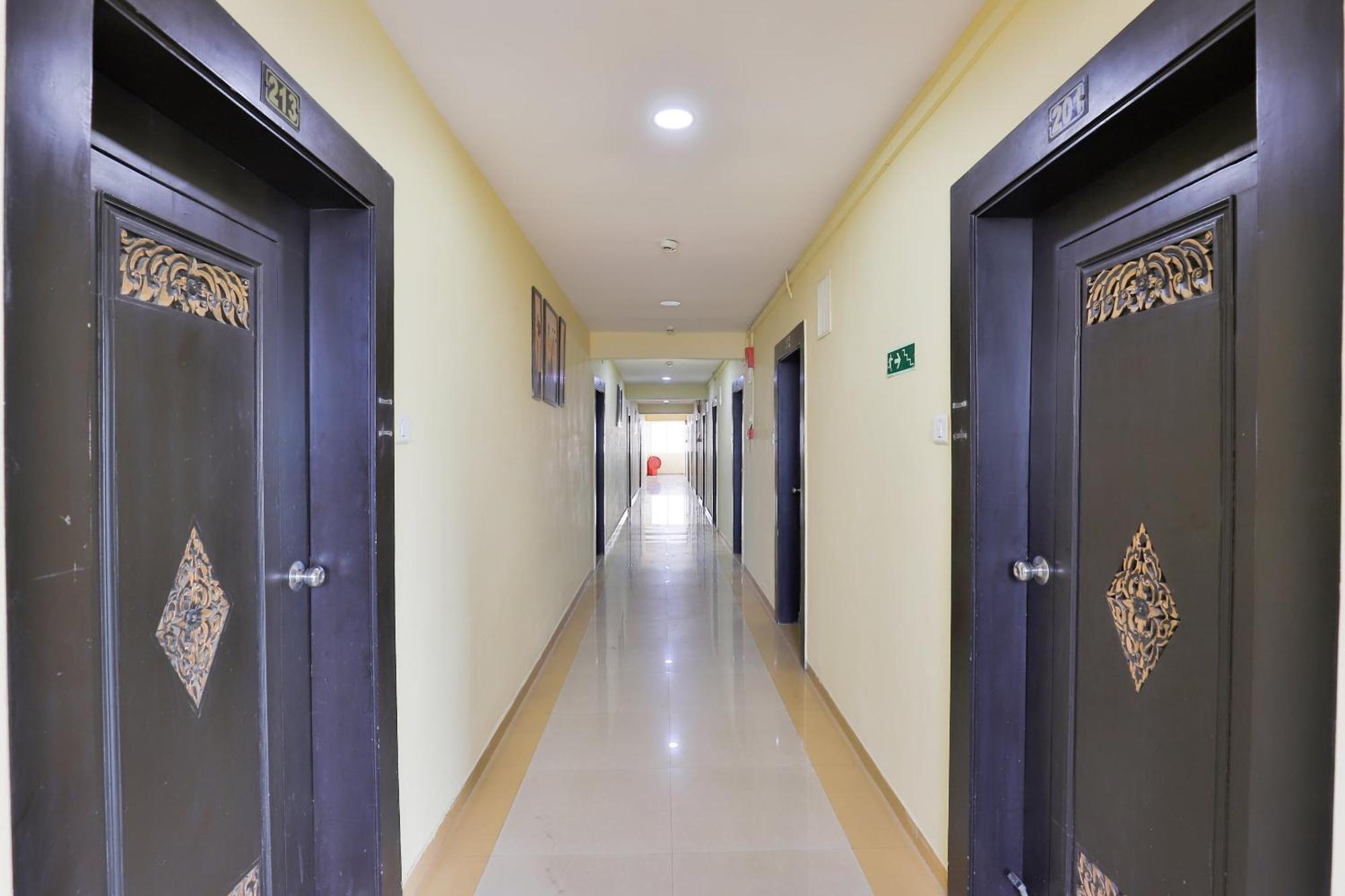 Hotel O Lotus Residency Daman Kültér fotó