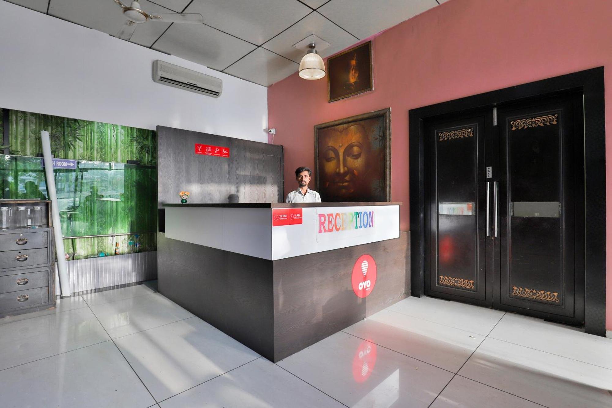 Hotel O Lotus Residency Daman Kültér fotó